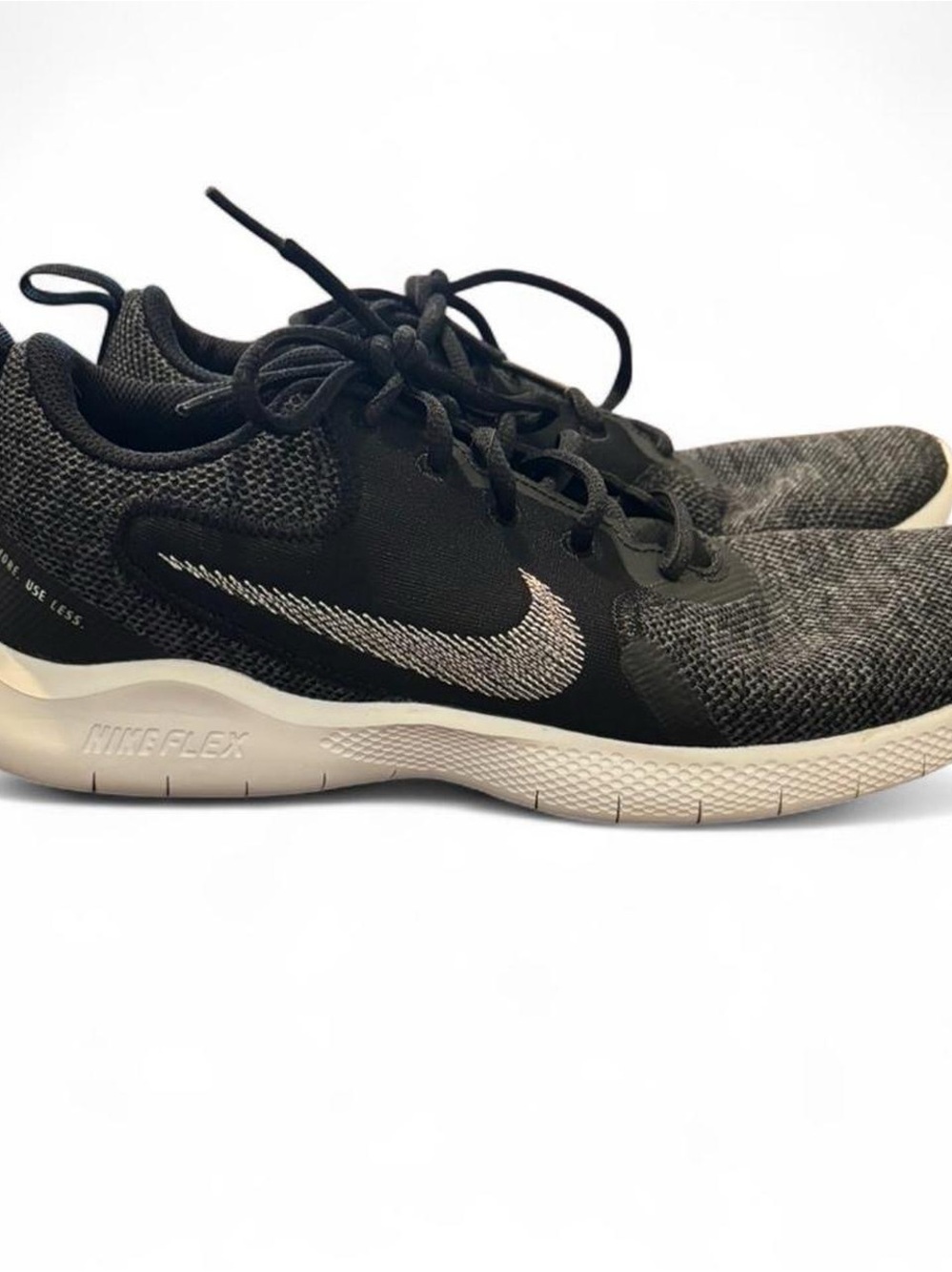 Nike Women’s black Flex Experience size 9 great condition